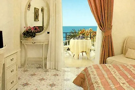 Hotel La Certosella 3*